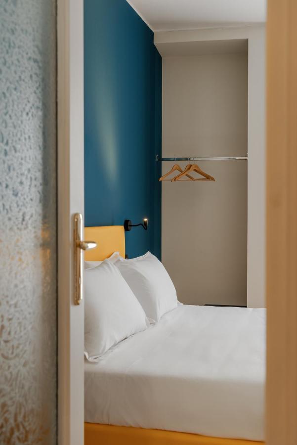 Hotel Riva อาลัสซิโอ ภายนอก รูปภาพ